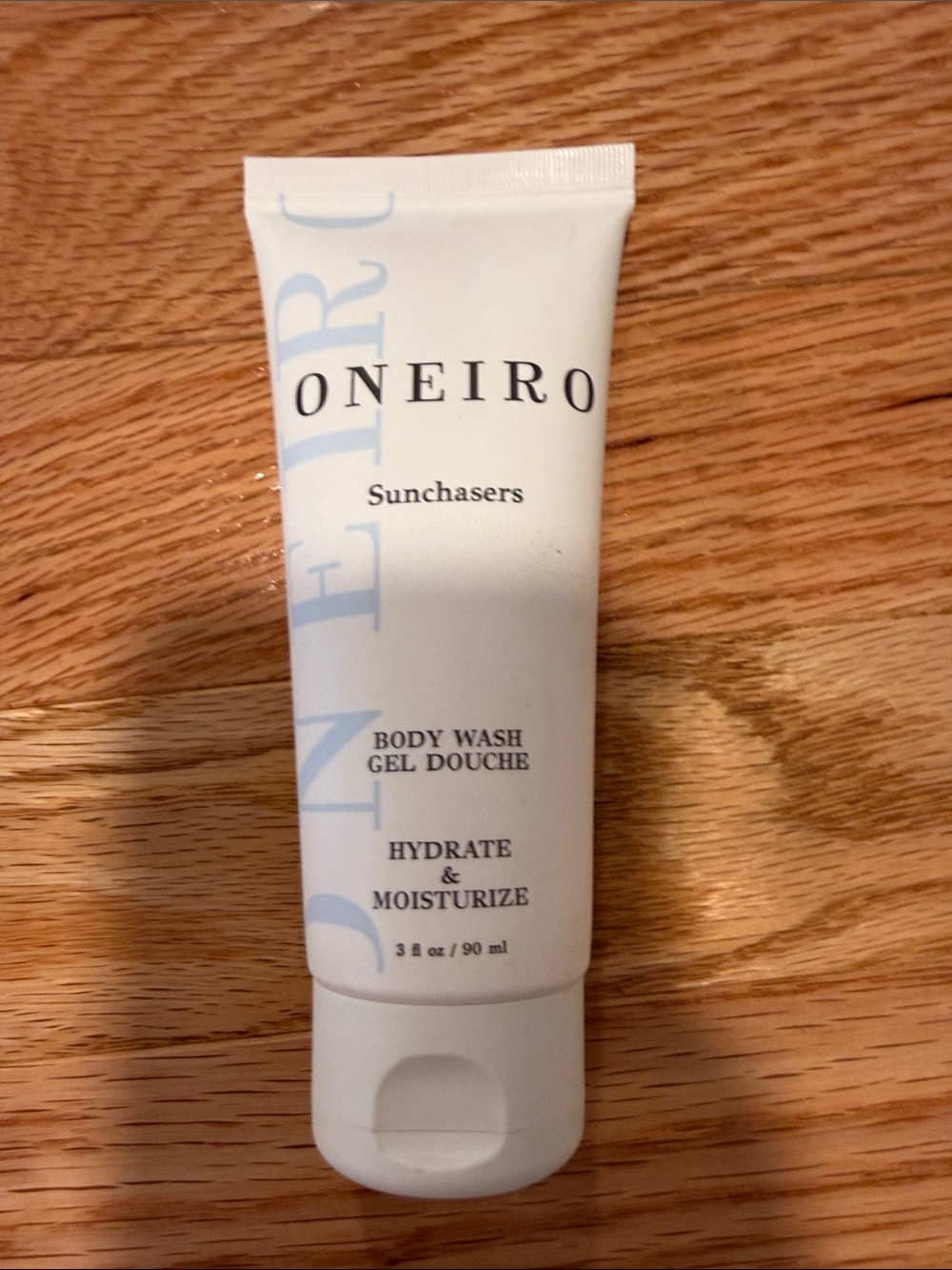 ONEIRO Sunchasers Hydrating Body Wash - White